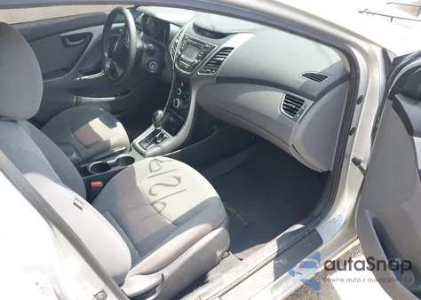 2015 Hyundai Elantra Se z USA, uszkodzony, nr VIN 5NPDH4AE4FH551734